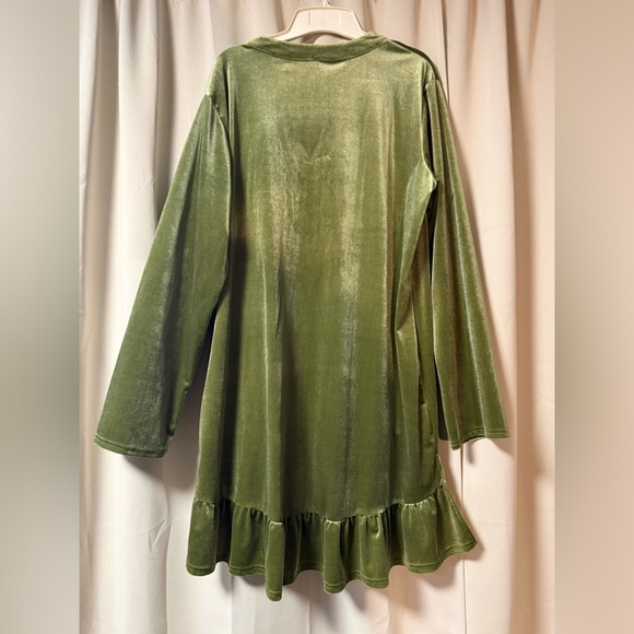 Olive Green Velvet Ruffle Hem Women's Top - Picture 2 of 3